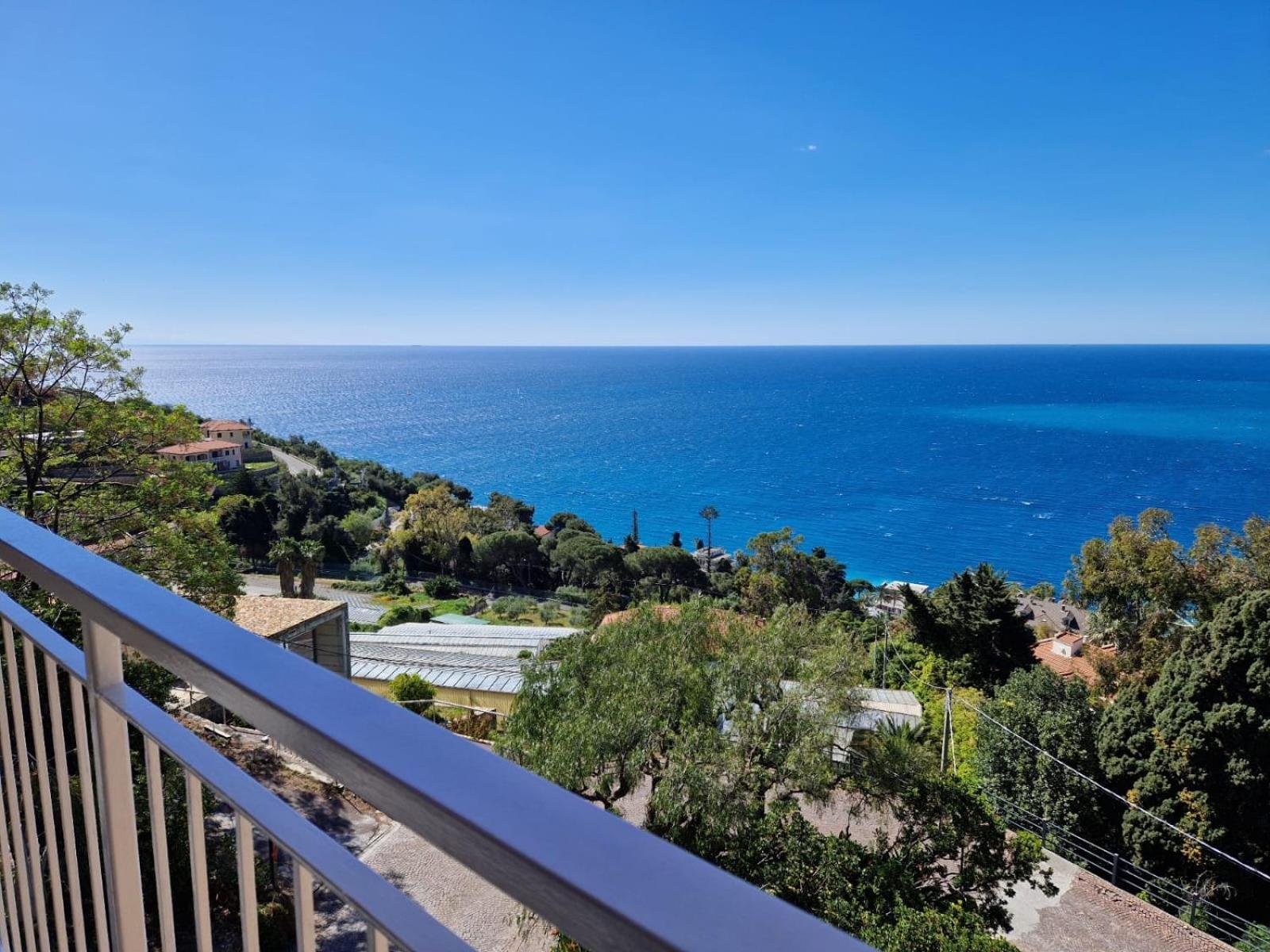 La Finestra Sul Golfo Apartment Ospedaletti Exterior photo